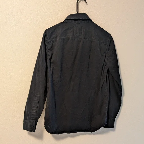 Hollister Men's Black Button-Up Shirt - Picture 2 of 3